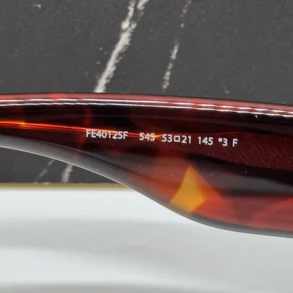 NEW FE40125F 54S FENDI SUNGLASSES SHINY RED HAVANA WOMEN  display picture 3